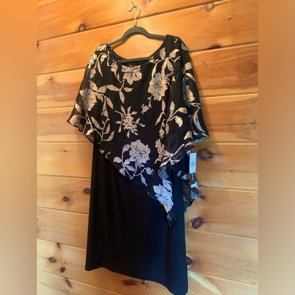 Perceptions Women's Floral Burnout Capelet Sheath Dress Size 18 Black  NWT - Picture 1 of 10
